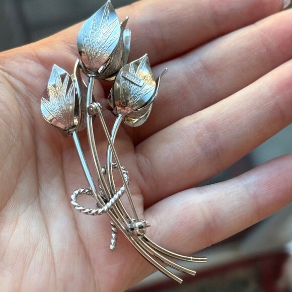 Bond Boyd 925 Sterling Tulip Bouquet Brooch 3D Flowers with Bow - Picture 8 of 10